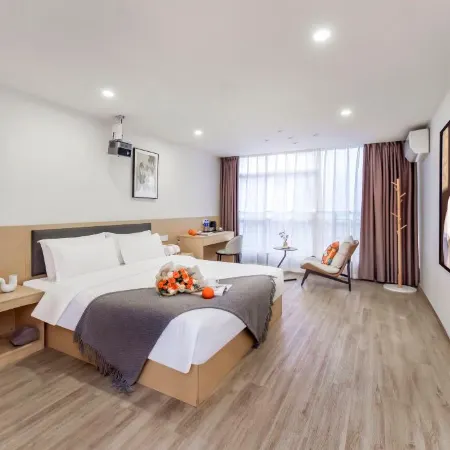 Bocheng Holiday Hotel (Yueyanglou District Nanhu Plaza Branch)