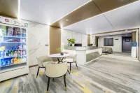 Yuxinyuan Riverview Hotel(Jiefangbei Hongya Cave)