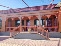 When encountering homestays and farmhouses in Huocheng Hotel in zona Xinyi Self-Drive Campground (Sayram Lake Branch)