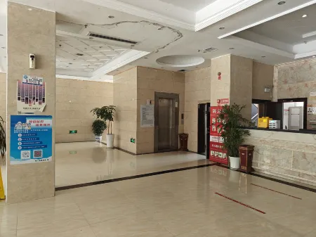 Huaxin Xiajiang International Hotel Отели рядом с достопримечательностью «Yusishan»