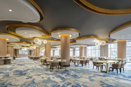 Zhuhai Jinwan Airport Hotel Отели рядом с достопримечательностью «Zhuhai College of Science and Technology»