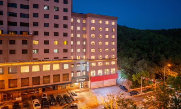 다롄 타이허 포위 호텔 썸네일