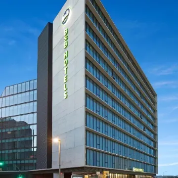 B&B HOTEL Porto Gaia Отели рядом с достопримечательностью «Башня Клеригуш»