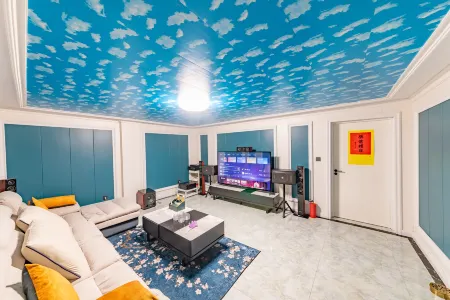 Longzhimeng Lake Mengju Villa Homestay Отели рядом с достопримечательностью «Taihu Lake Longemont Paradise»