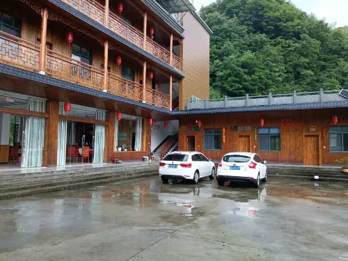 Tuojian Leisure Farm in Yuexi County