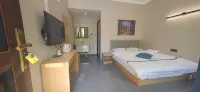 Tanchang Eman Chinese Inn (Guane'gou South Tourist Reception Center)