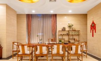 Mingzhao Hot Spring International Hotel