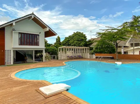 Bangsaphan Resort