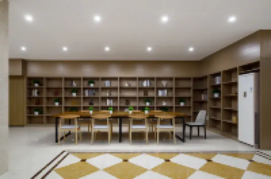 Yizheng Shengting Hotel