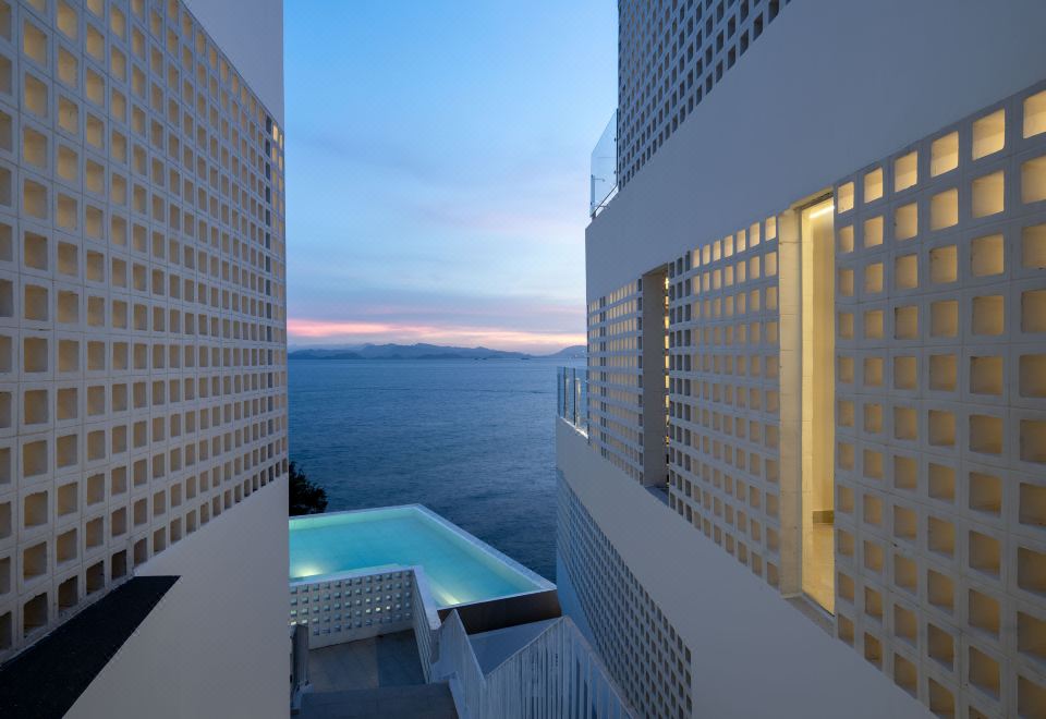 [호텔 내부에서 보이는 환상적인 바다 전망]