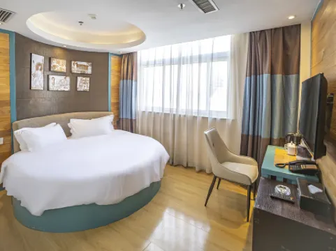 Xichao Hotel (Taikang Wancheng Commercial Life Plaza Traditional Chinese Medicine Hospital Branch)