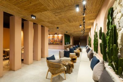 ロビーラウンジ アマラグランドブリュプーケットの写真