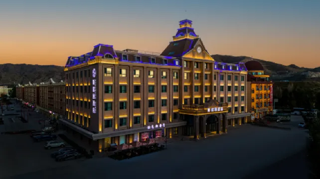 可可托海斯諾因ホテル