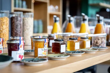 Best Western M-Treize Paris Asnieres