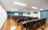 Fairyland Shangpin Hotel (Yuxi Xinping Pingshan Road)