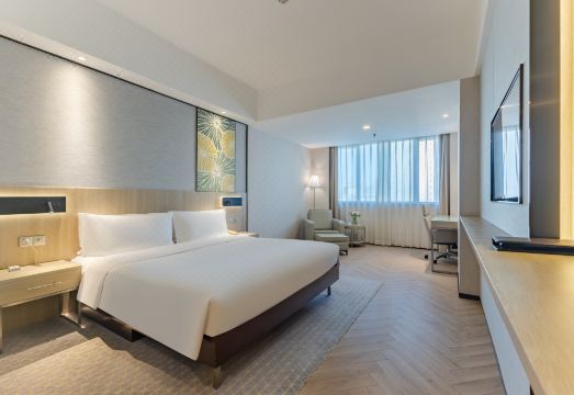 2. 홀리데이 인 상..