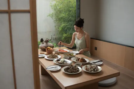 Qingdao Wushe Yujian Mountain Residence Sea View Resort Hotel Отели рядом с достопримечательностью «Laoshan Taiqing Palace»