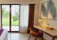 Palm Springs Bali Dive Resort Hotels in Tulamben