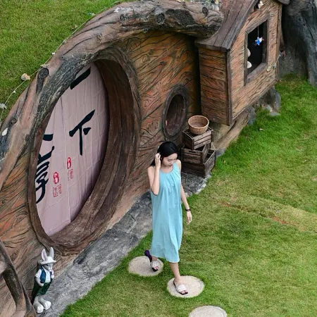 YISANHI · LanMoments Tea Culture Resort Inn