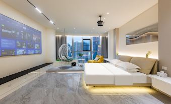 Chunchengyi Homestay (Kunming South Station Colorful Yunnan First City Branch)