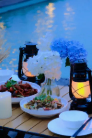 峨眉初自·山間喜院