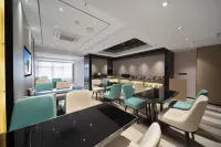 Yeste Hotel (Xianing Hot Spring Road Center Flowerbed Food Street Store) - Aamiainen