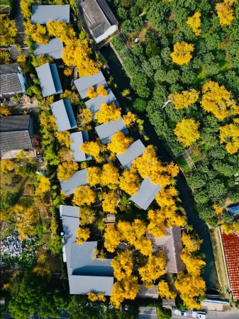 Suzhou Ruixiangyuan · Ginkgo Garden Villa (Taihu Lake Eastern Mountain) Отели рядом с достопримечательностью «Ботанический сад Цзяньнан»