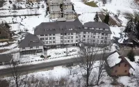 WHITE WOLF - Brzeće, Kopaonik Hoteles cerca de Jelovarnik