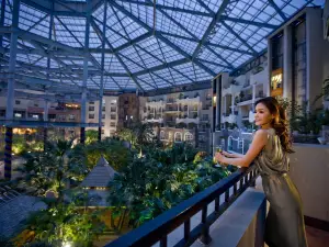 the First World Hotel (Songcheng Hangzhou Paradise Tourist Area)
