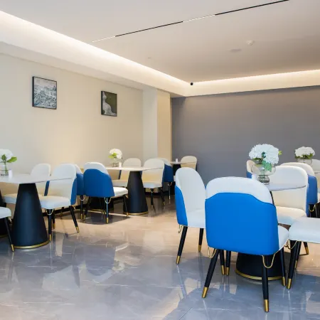 LITCHI HOTEL（Liling South Bus Station Branch）