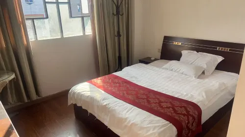 Xichong Xianlaiju Business Hotel