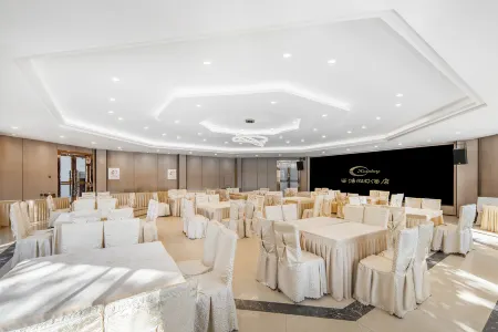 Xitang Holiday Hotel Отели в г. Цзяшань