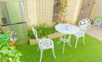 4 mins walk from JR Station/single-family house