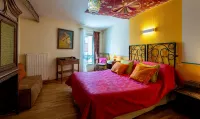 Le Rockastel Hotels in Le Caylar