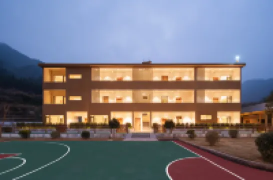 Shanguli Valley Private Hot Spring Resort Courtyard