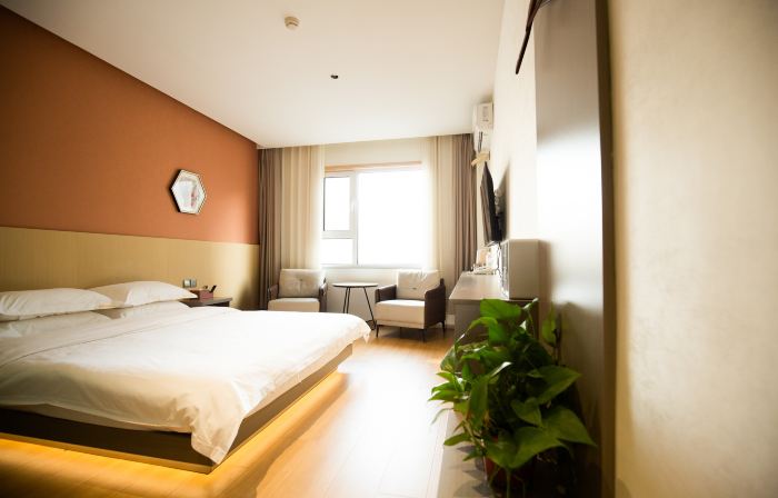 Week 8 Smart Hotel Chain (Hebeiyuan Branch)
