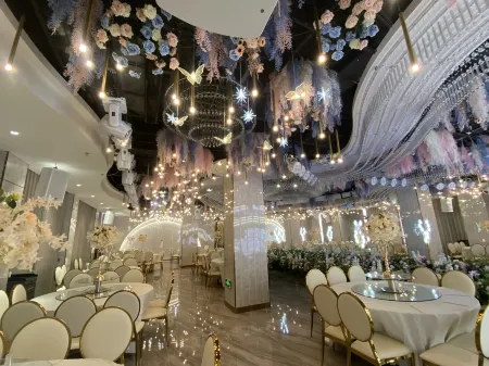 Qin An Hotel Отели рядом с достопримечательностью «Fengshan»