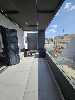 Blossom House -the Acropolis and Parking available Hotel a 