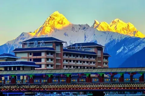 JI Hotel (Nyingchi Bomi County)