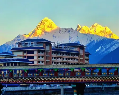 JI Hotel (Nyingchi Bome) 보미 호텔