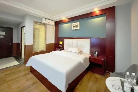 Wenshan Guoyu Hotel (Qihua Square Branch)