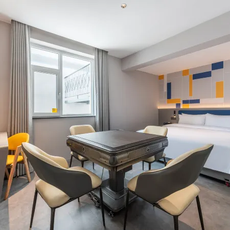 7Days Inn Hotel (Baoding Baobai Shopping Plaza Xinxiu School)