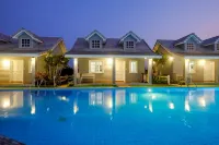 The Memory Luxury Resort - Pool