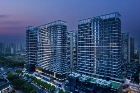 Grey Pigeon Hotel (Zhongjian Tianfu Gongguan, High-tech Zone) Отели рядом с достопримечательностью «Singapore-Sichuan Hi-Tech Innovation Park»