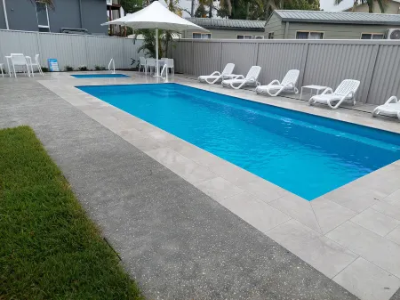 Moby Dick Waterfront Resort Motel