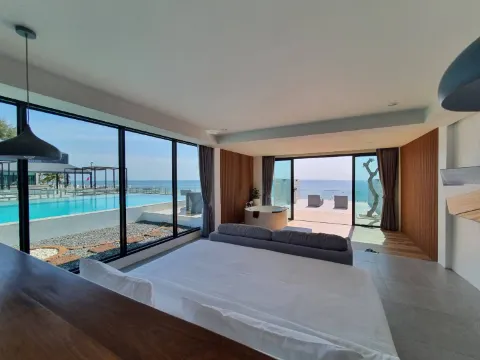 โอเชี่ยน ดีลักซ์ พลู แอคเซส สวีท