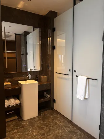 Dongming Shuiyi Kunpeng Hotel Отели в г. Дунмин