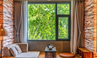 Tianmi Resting Homestay (Nanjing Zhongshan Scenic Area Alfalfa Garden Subway Station Branch)