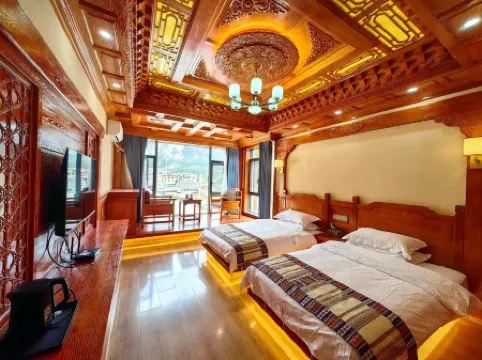 Zhagana Yunmu Scenic Homestay