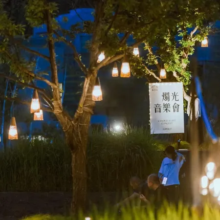 Rehe Valley LAN Hot Springs Courtyard